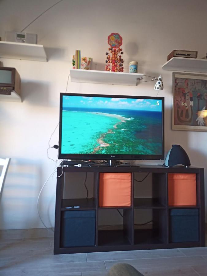 Grand F2 60Mq Centre Antibes, Proche Plages, Commerces, 2 Balcons, Parking, Train, Bus, Deco Vintage, Pet Friendly, Ideal Famille Ou 1-2 Couples Екстер'єр фото
