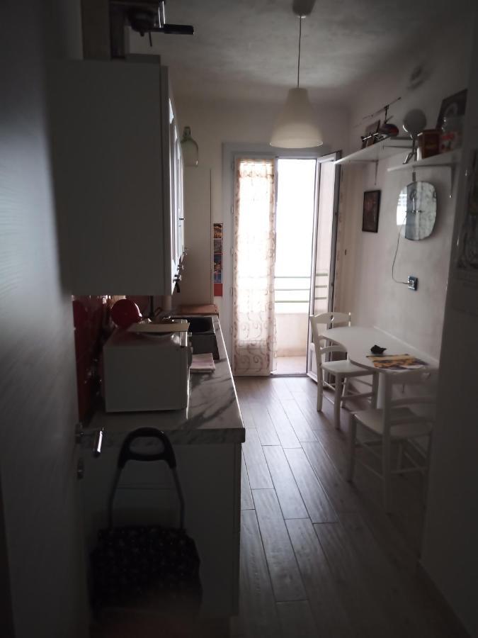Grand F2 60Mq Centre Antibes, Proche Plages, Commerces, 2 Balcons, Parking, Train, Bus, Deco Vintage, Pet Friendly, Ideal Famille Ou 1-2 Couples Екстер'єр фото