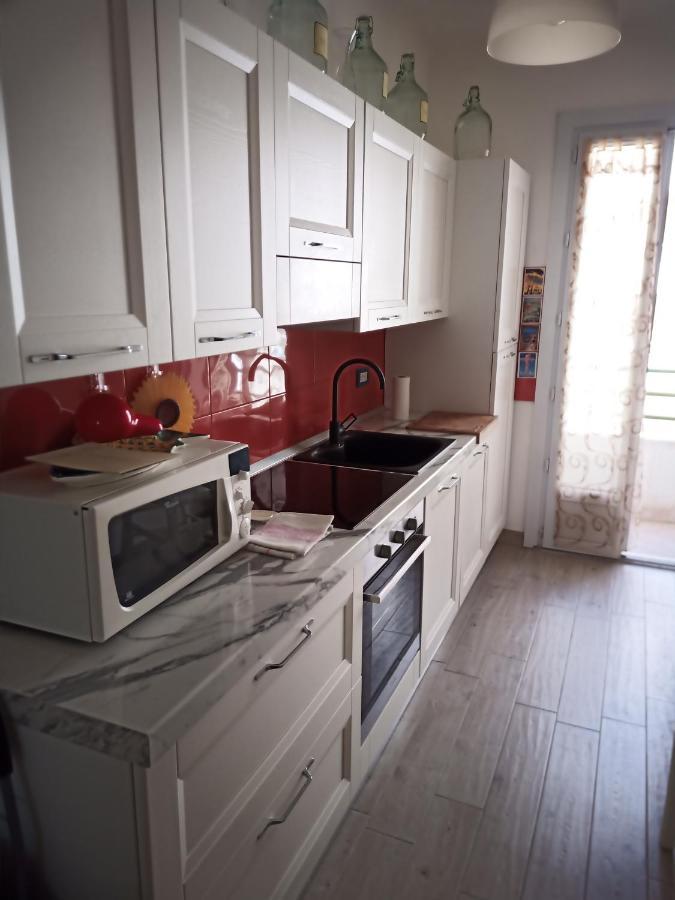 Grand F2 60Mq Centre Antibes, Proche Plages, Commerces, 2 Balcons, Parking, Train, Bus, Deco Vintage, Pet Friendly, Ideal Famille Ou 1-2 Couples Екстер'єр фото