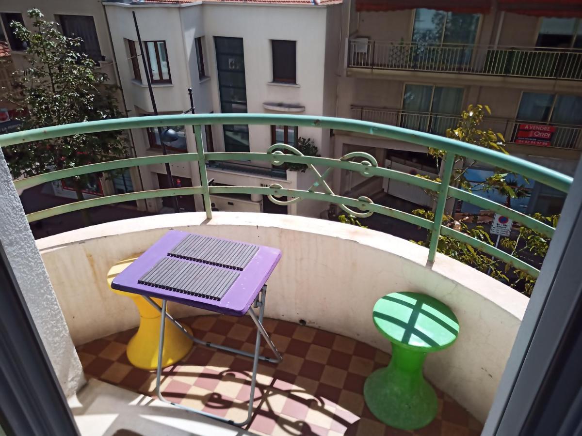 Grand F2 60Mq Centre Antibes, Proche Plages, Commerces, 2 Balcons, Parking, Train, Bus, Deco Vintage, Pet Friendly, Ideal Famille Ou 1-2 Couples Екстер'єр фото