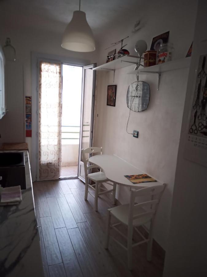 Grand F2 60Mq Centre Antibes, Proche Plages, Commerces, 2 Balcons, Parking, Train, Bus, Deco Vintage, Pet Friendly, Ideal Famille Ou 1-2 Couples Екстер'єр фото