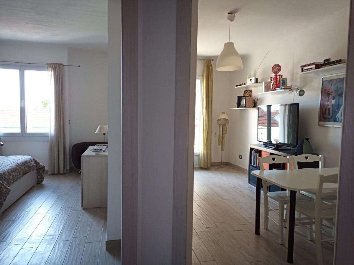Grand F2 60Mq Centre Antibes, Proche Plages, Commerces, 2 Balcons, Parking, Train, Bus, Deco Vintage, Pet Friendly, Ideal Famille Ou 1-2 Couples Екстер'єр фото