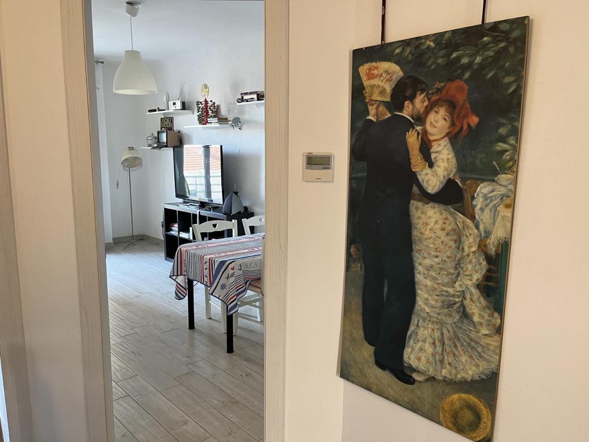 Grand F2 60Mq Centre Antibes, Proche Plages, Commerces, 2 Balcons, Parking, Train, Bus, Deco Vintage, Pet Friendly, Ideal Famille Ou 1-2 Couples Екстер'єр фото
