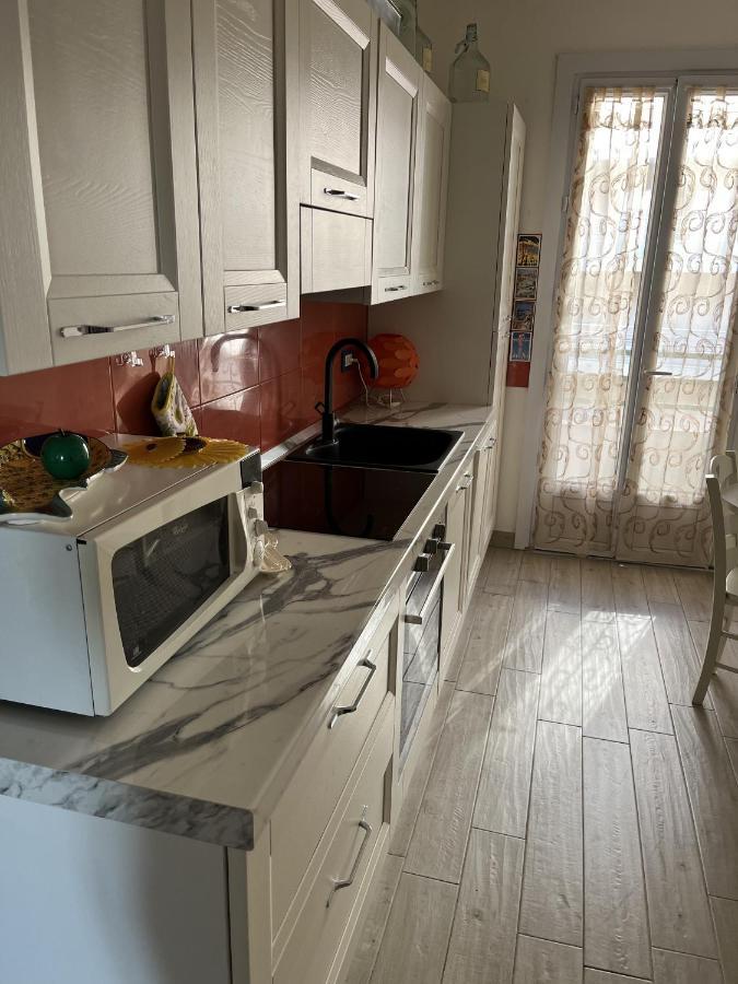 Grand F2 60Mq Centre Antibes, Proche Plages, Commerces, 2 Balcons, Parking, Train, Bus, Deco Vintage, Pet Friendly, Ideal Famille Ou 1-2 Couples Екстер'єр фото